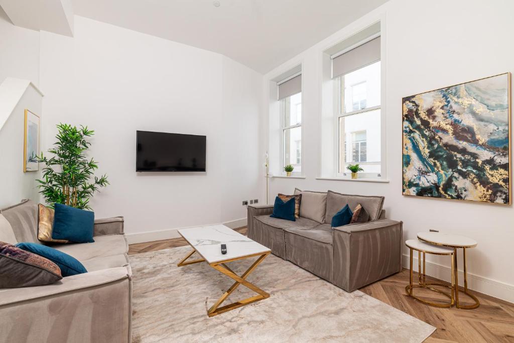 View of [2102] Super Luxury Penthouse Apartments | Mojito Events