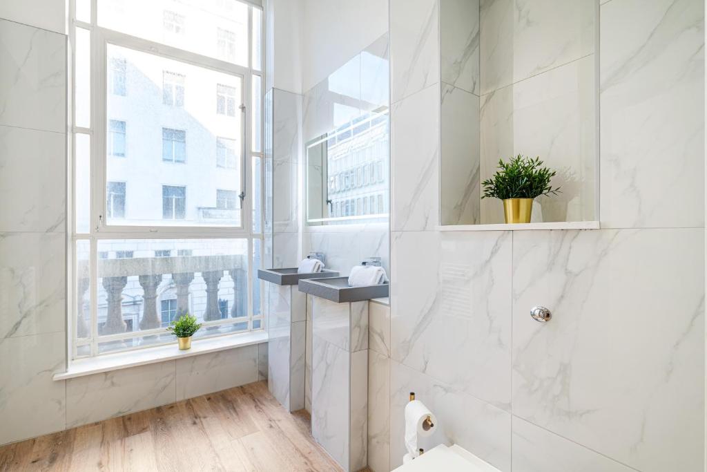 Picture of Penthouses for Sale in Singapore - Singapore Luxury Homes